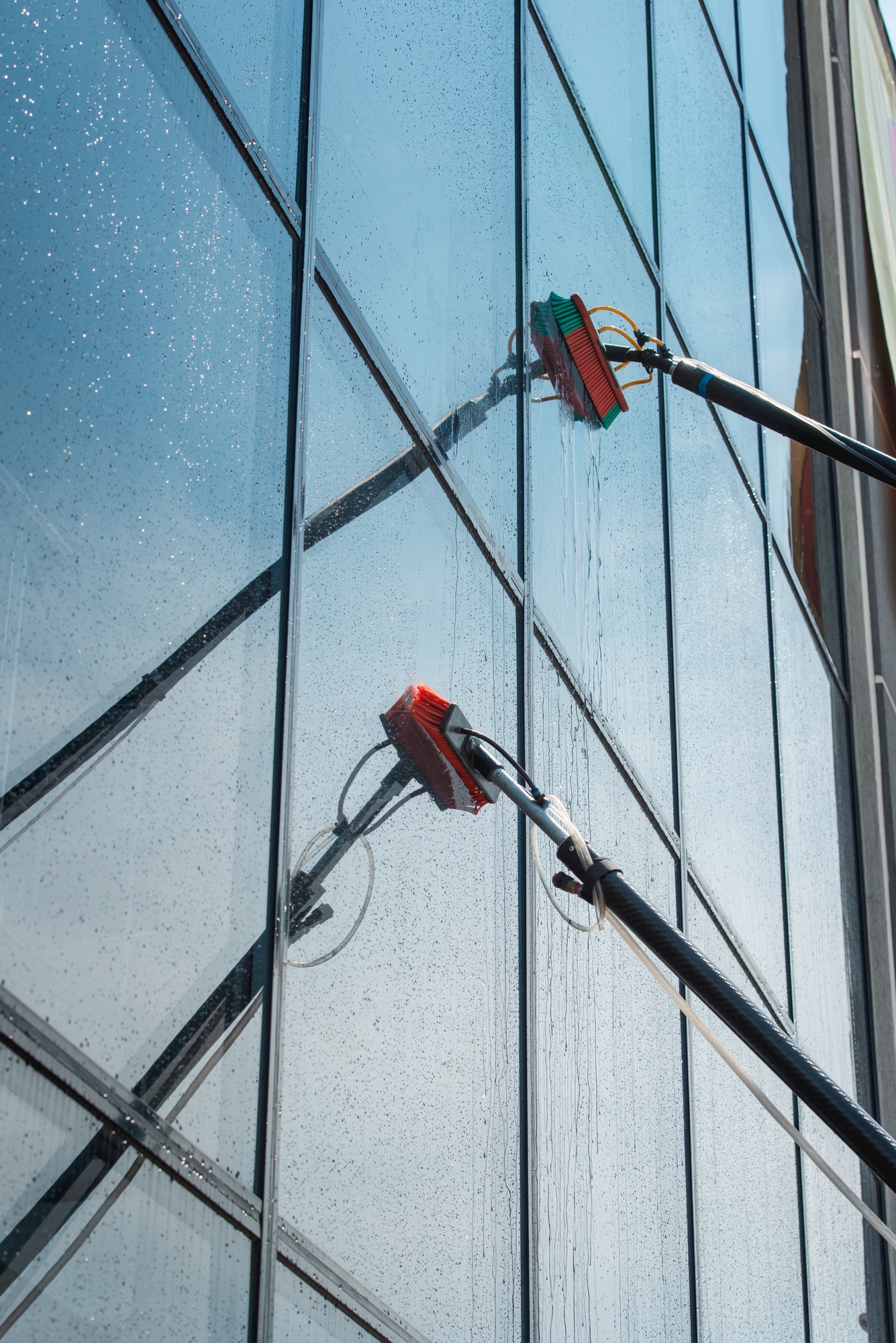 Window cleaning, Commercial cleaning